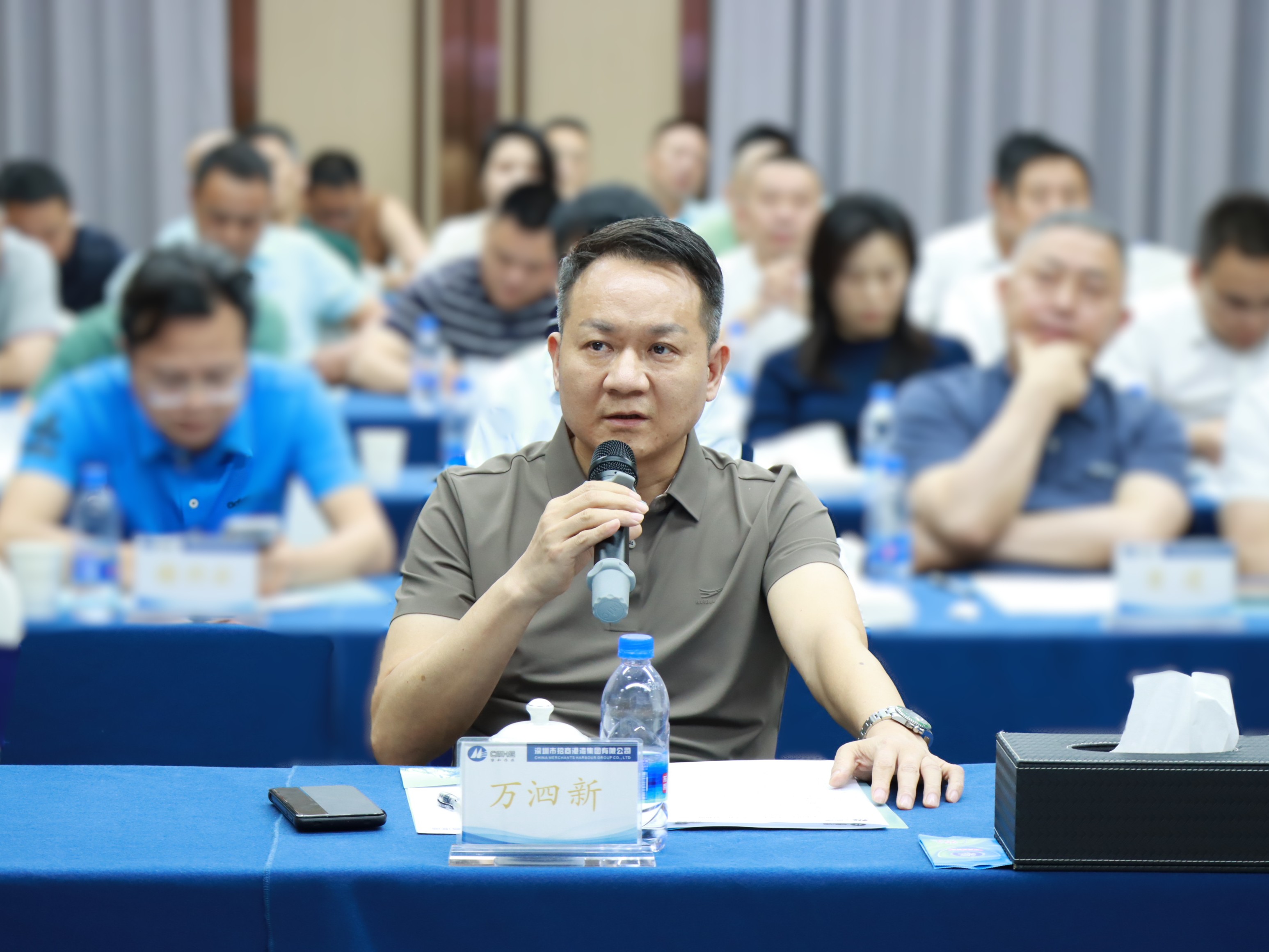 集团副总裁万泗新发言.JPG