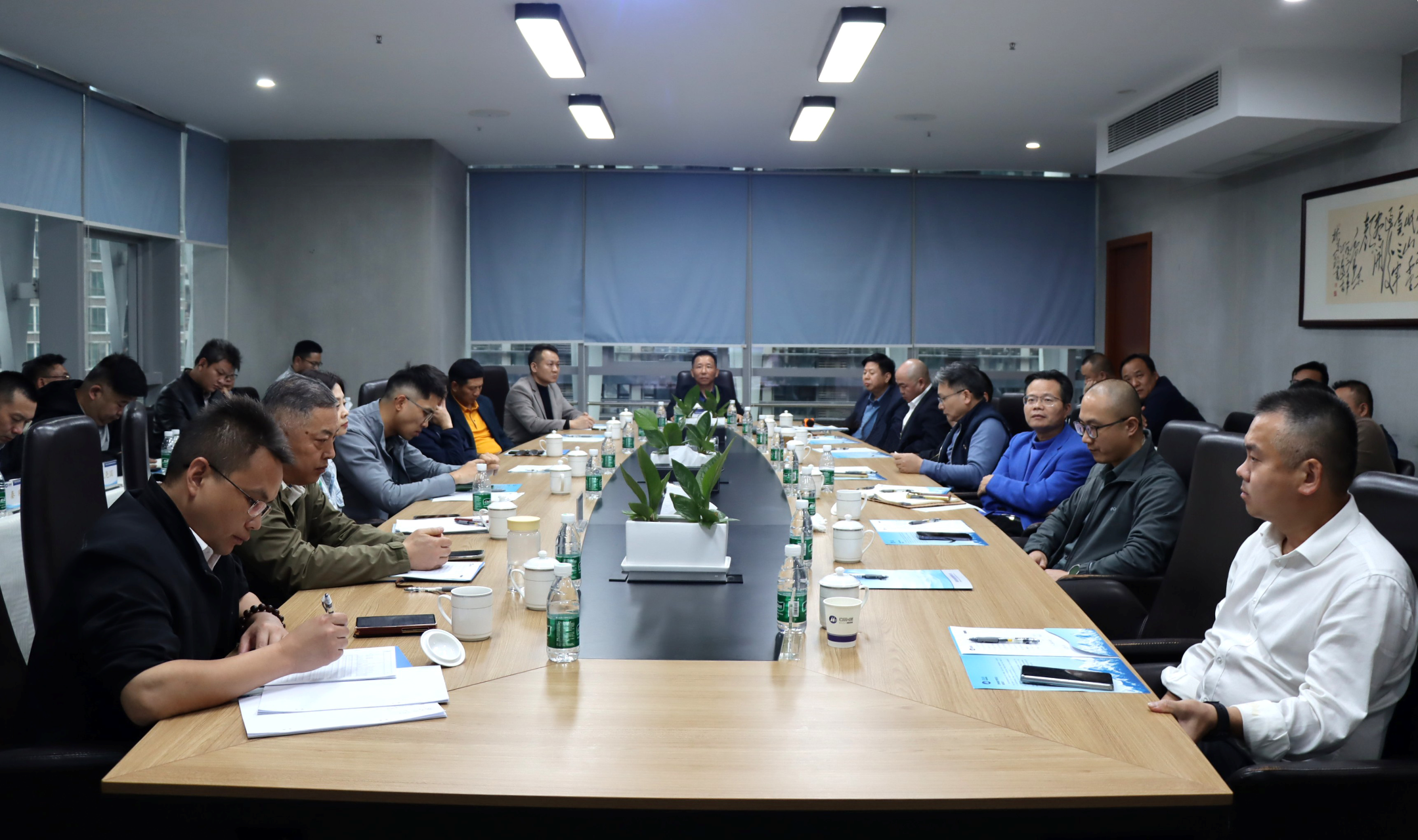 集团2026年2月总裁办公会扩大会议顺利召开